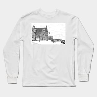 Harbour house: Crail in Fife, Scotland Long Sleeve T-Shirt